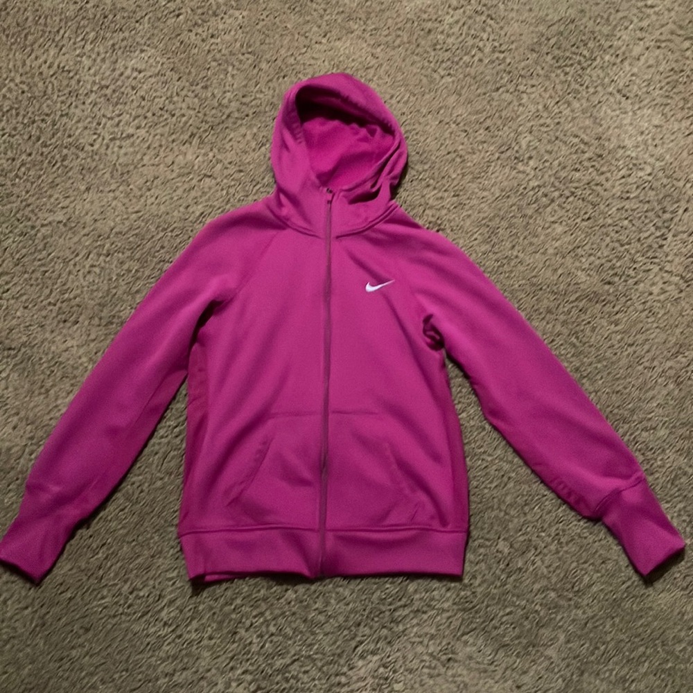 Nike Therma-Fit Women’s maroonish color zip hooded jacket Sz Medium